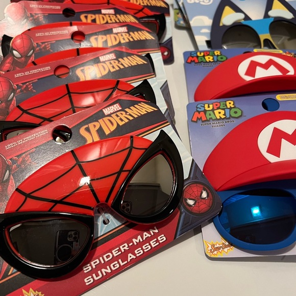 Kids Sunglasses - Picture 3 of 4